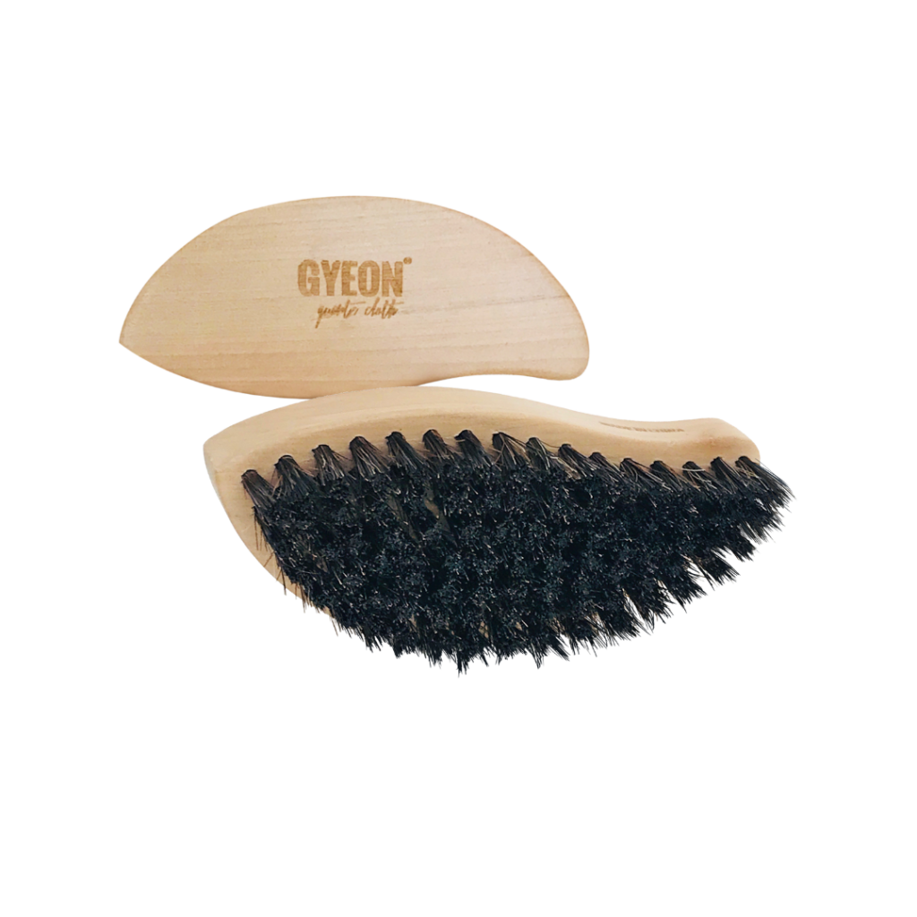 Gyeon Q²M Leather Brush​